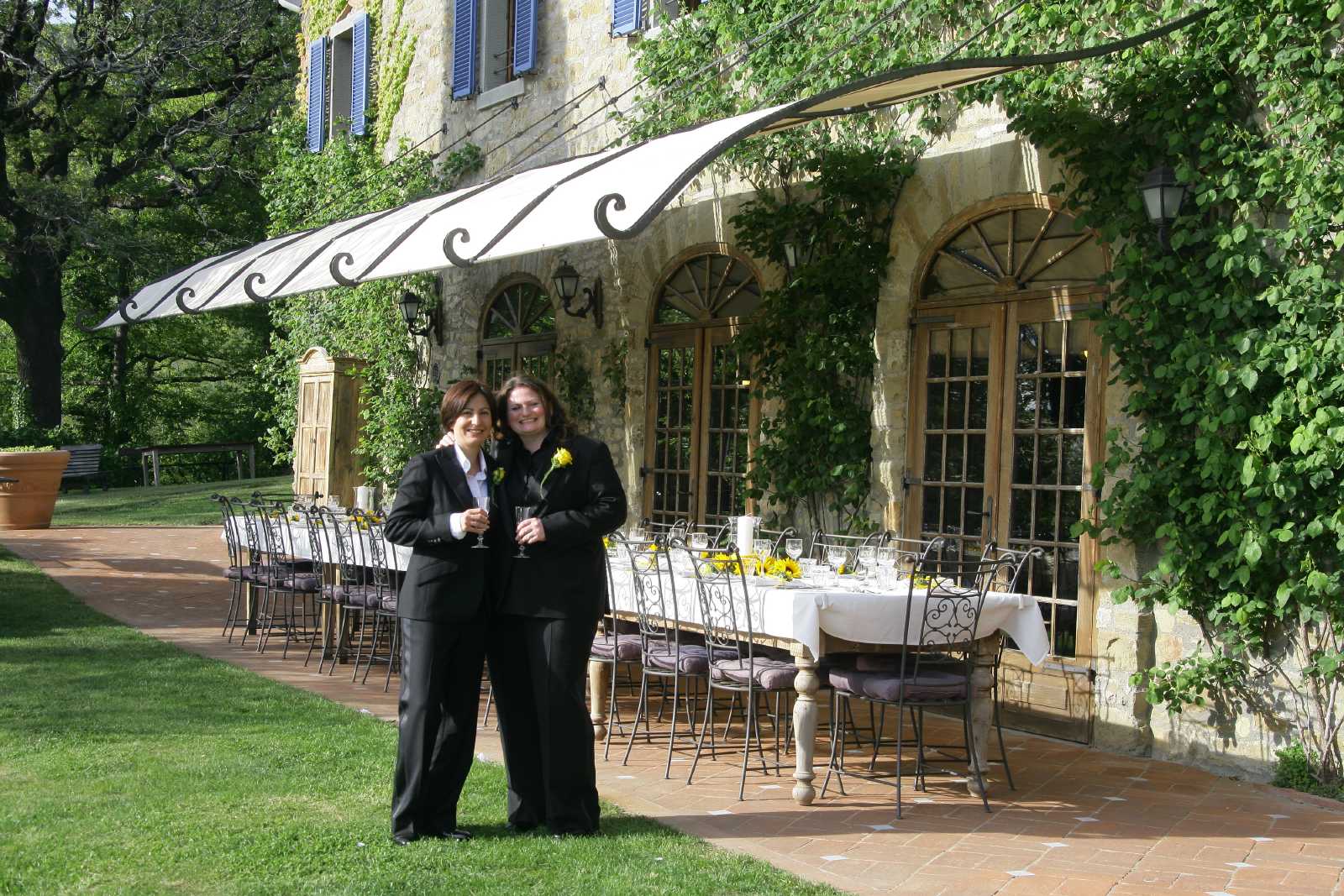 Kelly and Wendy Wedding in a Tuscan Villa