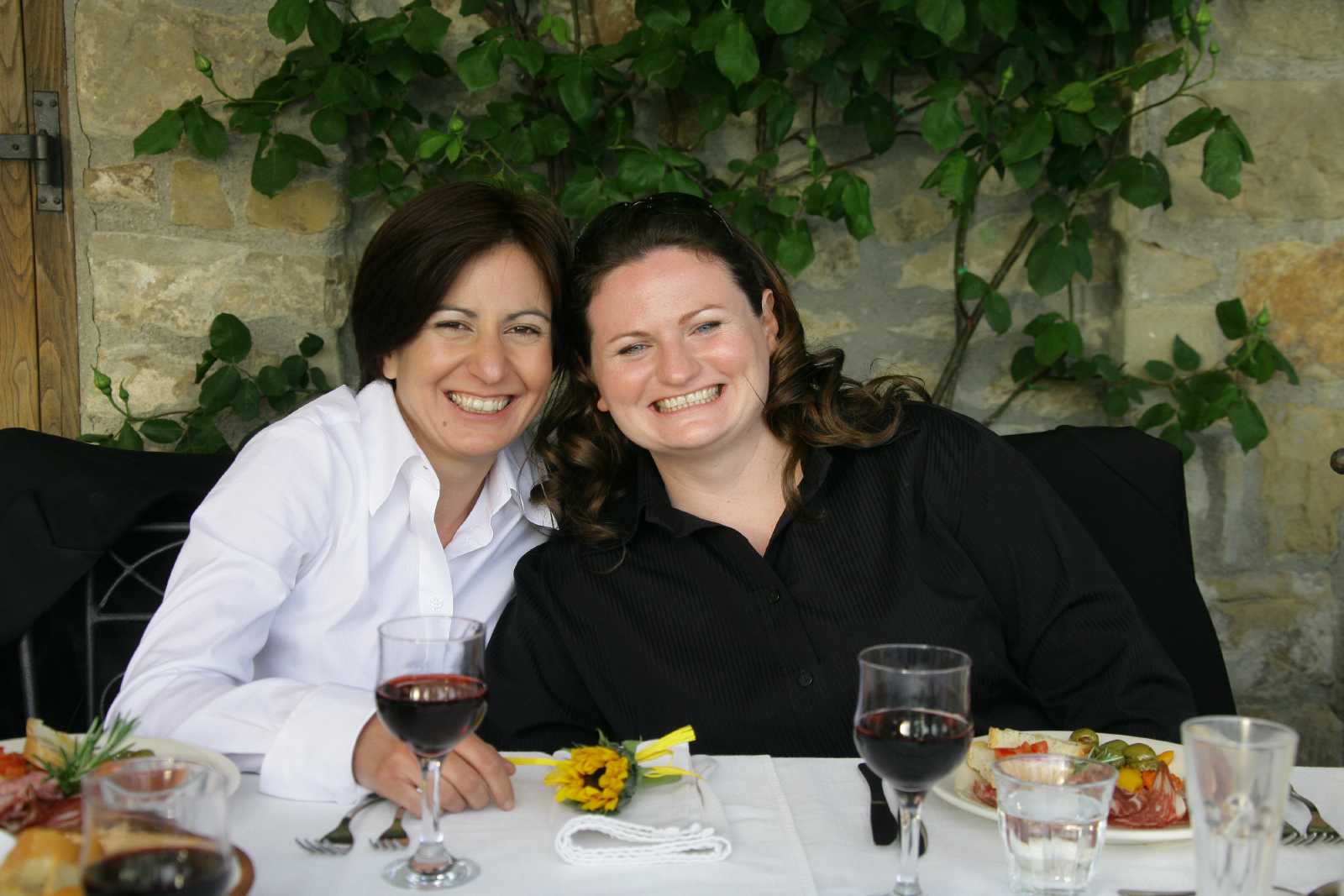 Kelly and Wendy Wedding in a Tuscan Villa